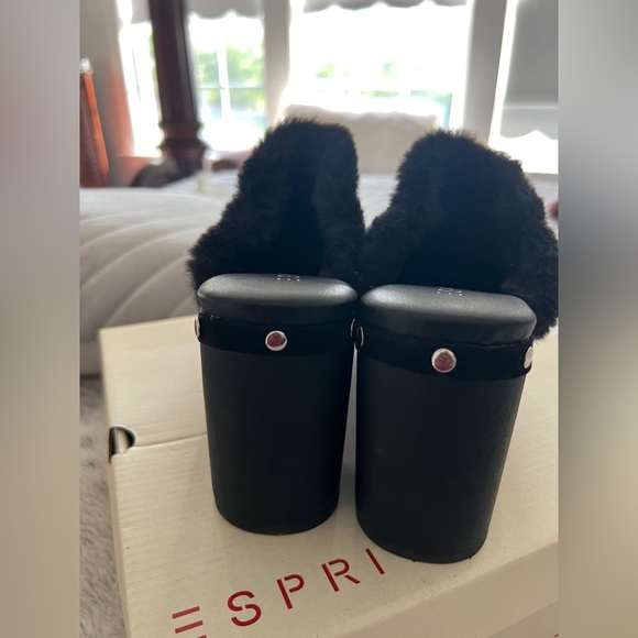 Black Faux Suede  Clog Heels - Picture 4 of 4